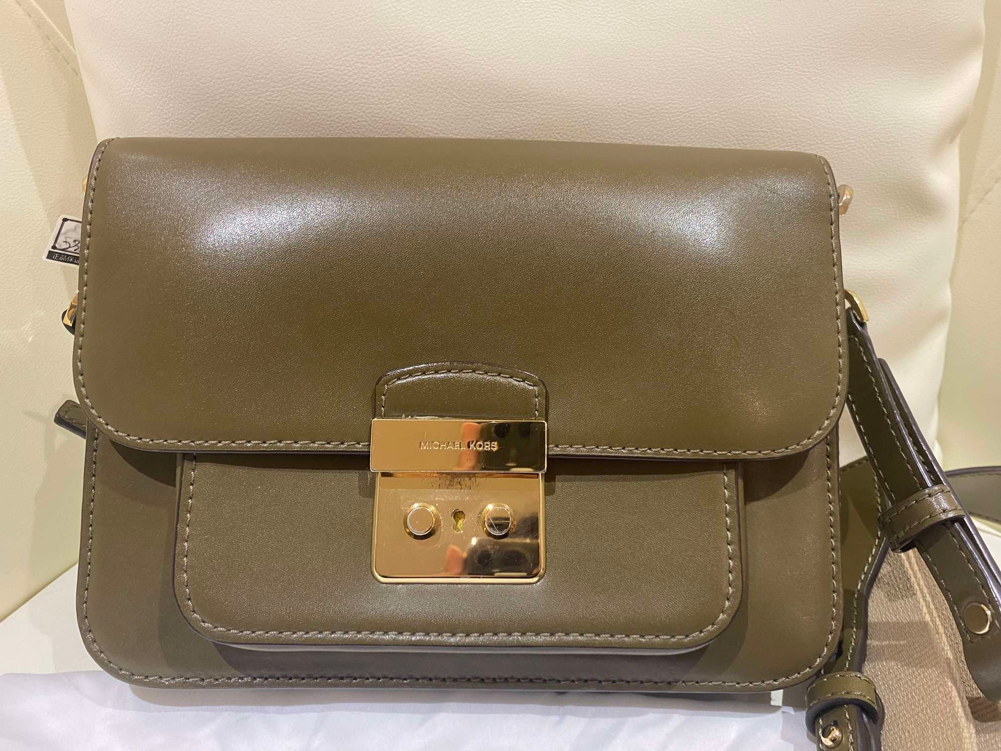 95新 MICHAELKORS/迈克高仕 深绿色单肩斜挎/JW814