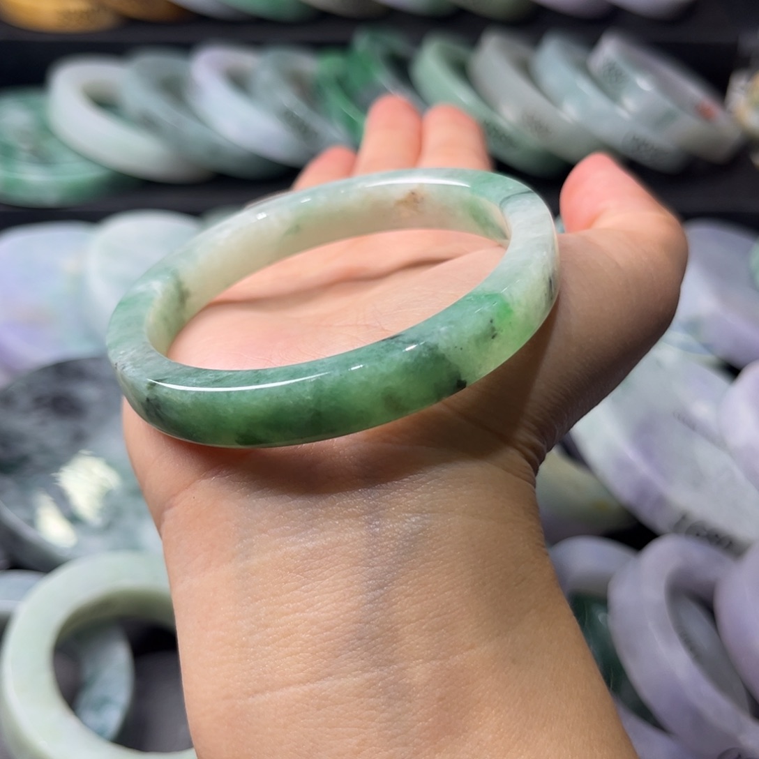 定制翡翠翡翠手镯未镶嵌翡翠手镯