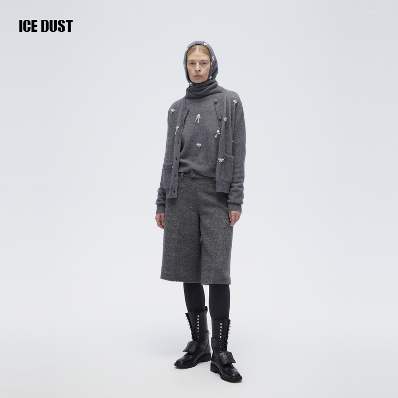 ICEDUST 冬季系列新款钉珠装饰休闲圆领套头针织衫上衣女士