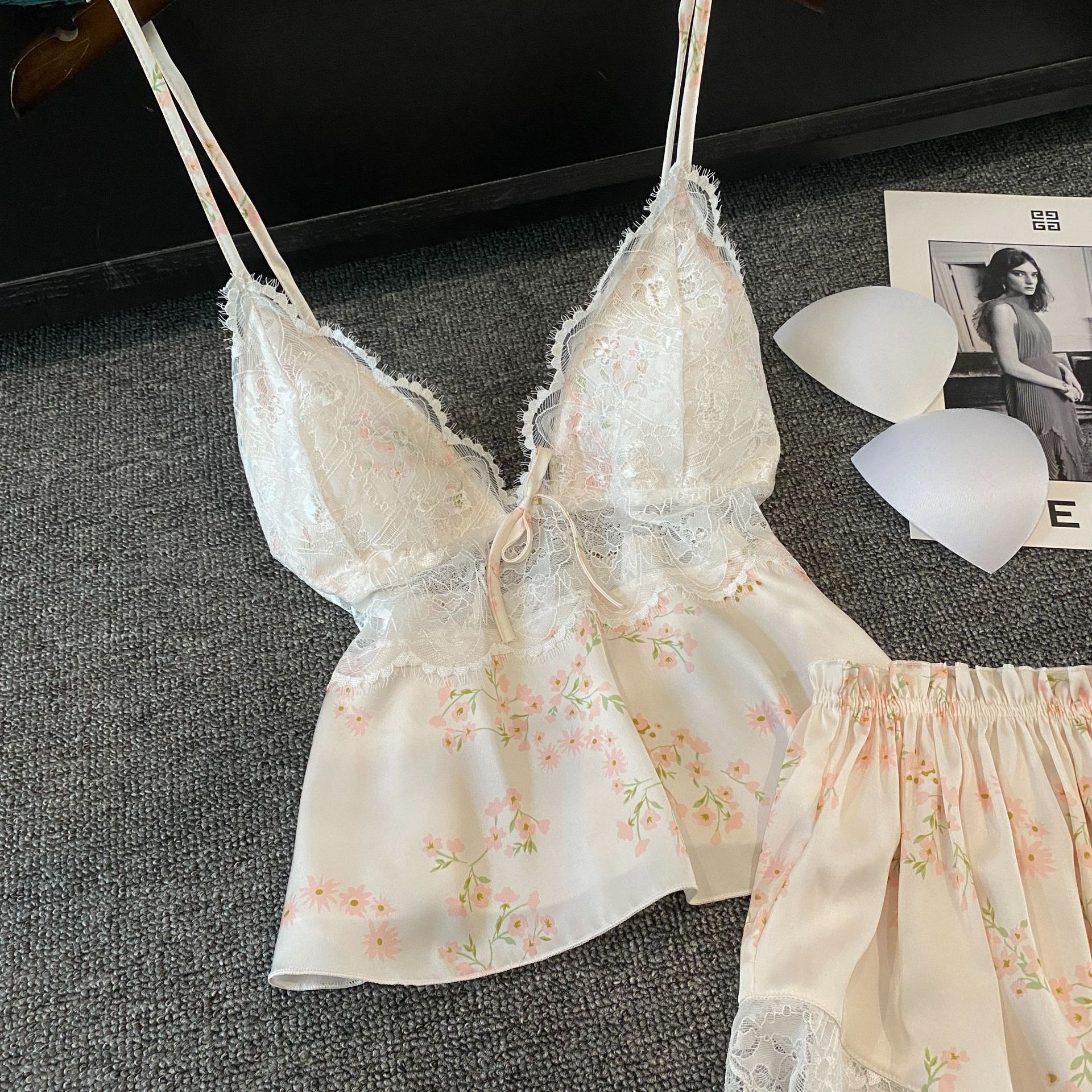冰丝睡衣女夏季少女纯欲吊带短裤家居服套装睡衣女粉嫩性感家居服