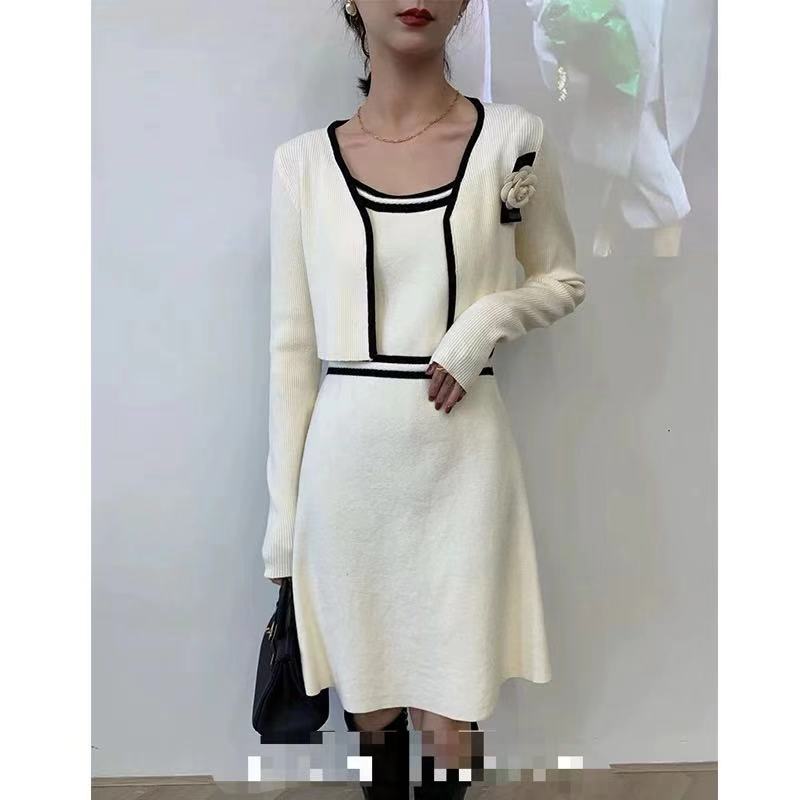 小妳XiaoNi———（春秋款小香套装裙1330139）