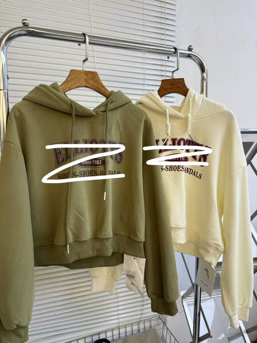 小妳XiaoNi———（冬款字母短卫衣1340024）