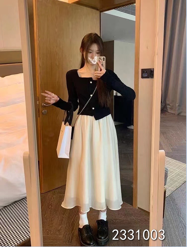 小妳XiaoNi———（春秋款拼接方领长裙2331003）