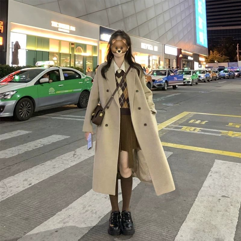 杏色毛呢外套女赫本风2023秋冬季新款大衣小个子韩系冬天加厚