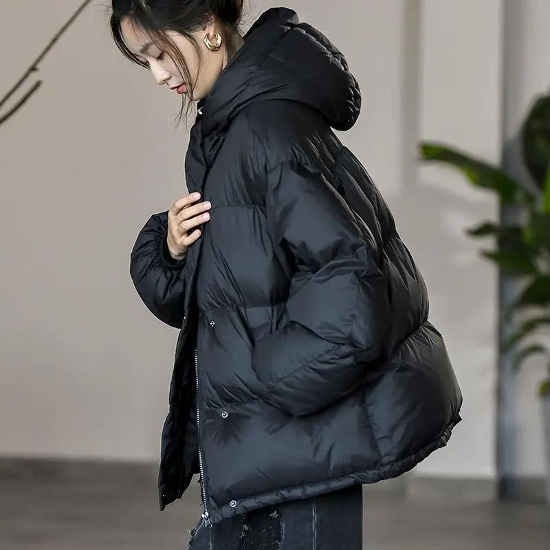 雅鹿23高端复古文艺90白鸭绒面包服连帽羽绒服女短款加厚宽松外套