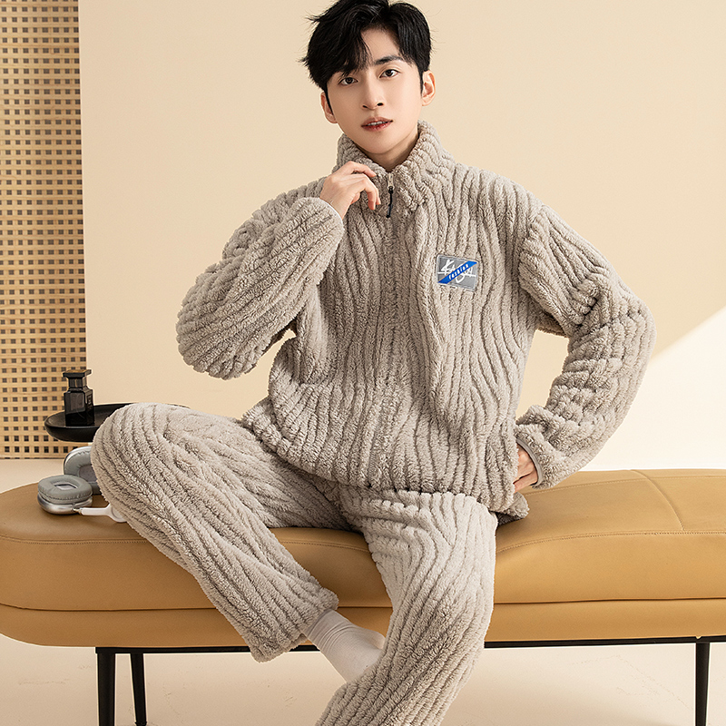 秋冬款睡衣男士冬季法兰绒加厚加绒珊瑚绒家居服冬天男款大码套装