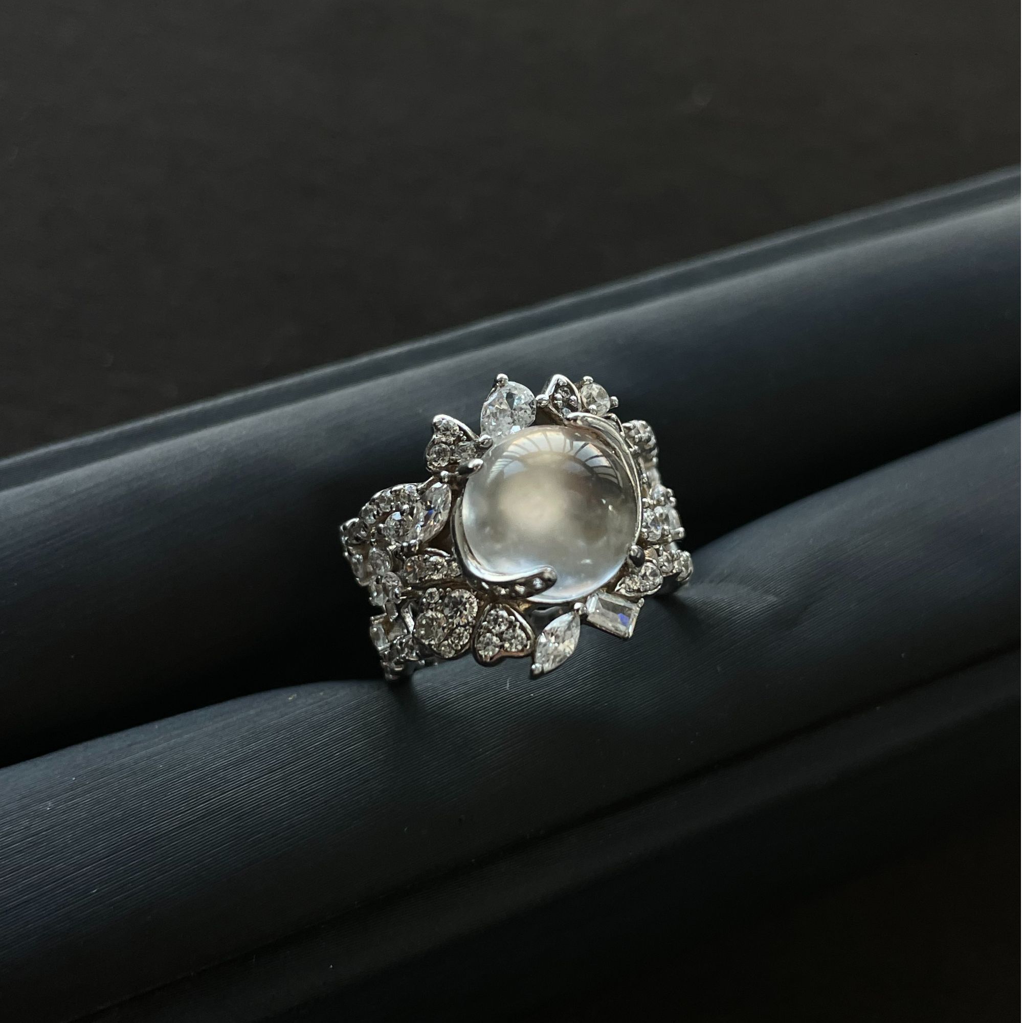 新中式蛋面满钻镶嵌戒指女开口可调节轻奢小众设计感ins风