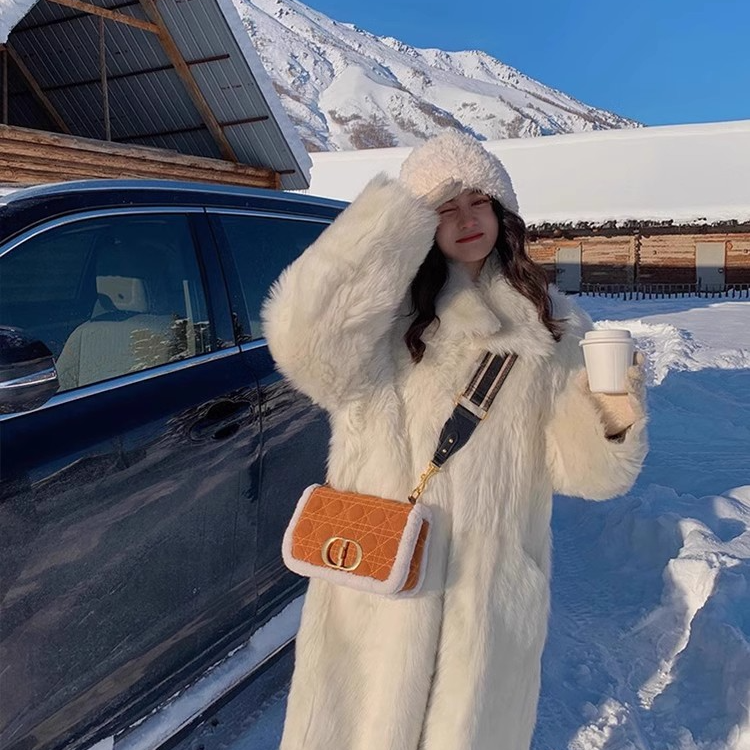 COCO皮草 “一眼万年” 长短款进口托卡皮毛一体皮草女冬季保暖外套