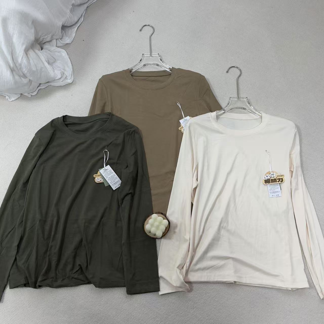 1710圆领秋冬圆领长袖打底衫保暖上衣弹力舒适休闲百搭打底