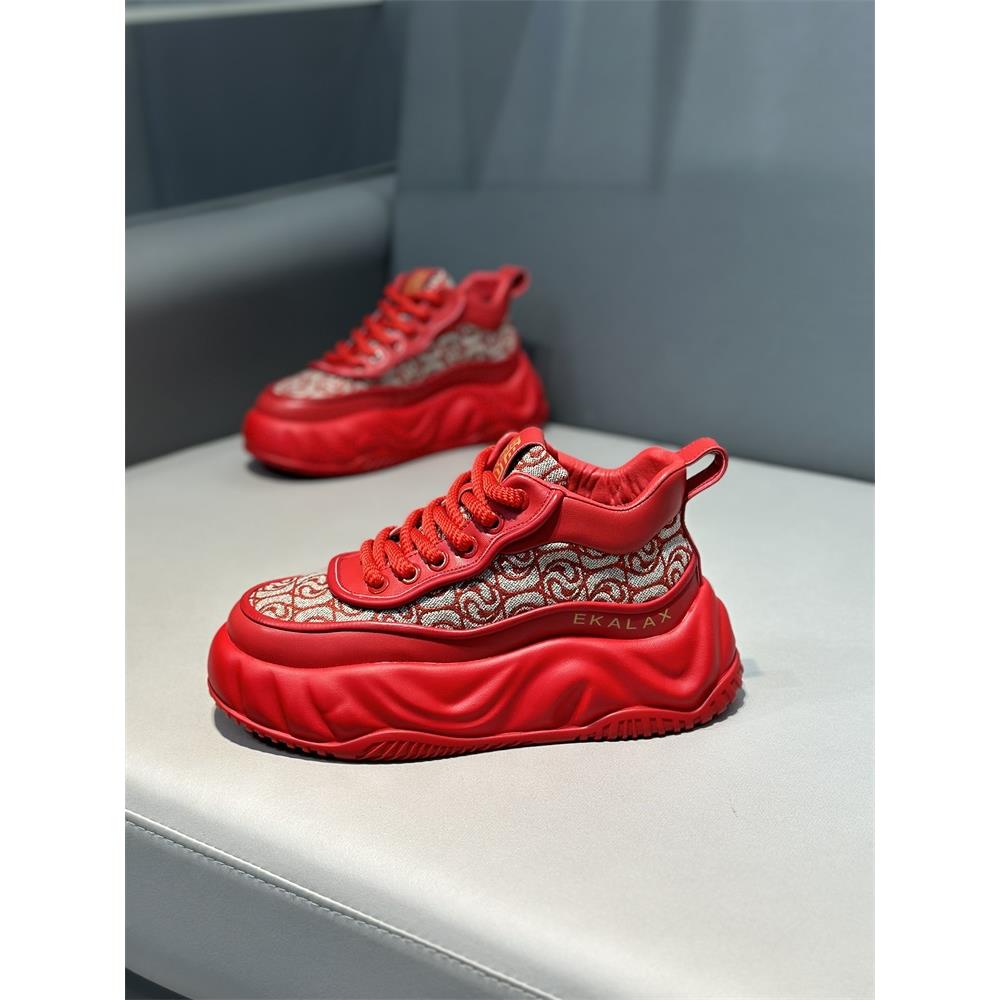 潮牌男鞋春季新款布面刺绣印花舒适休闲厚底增高老爹鞋男