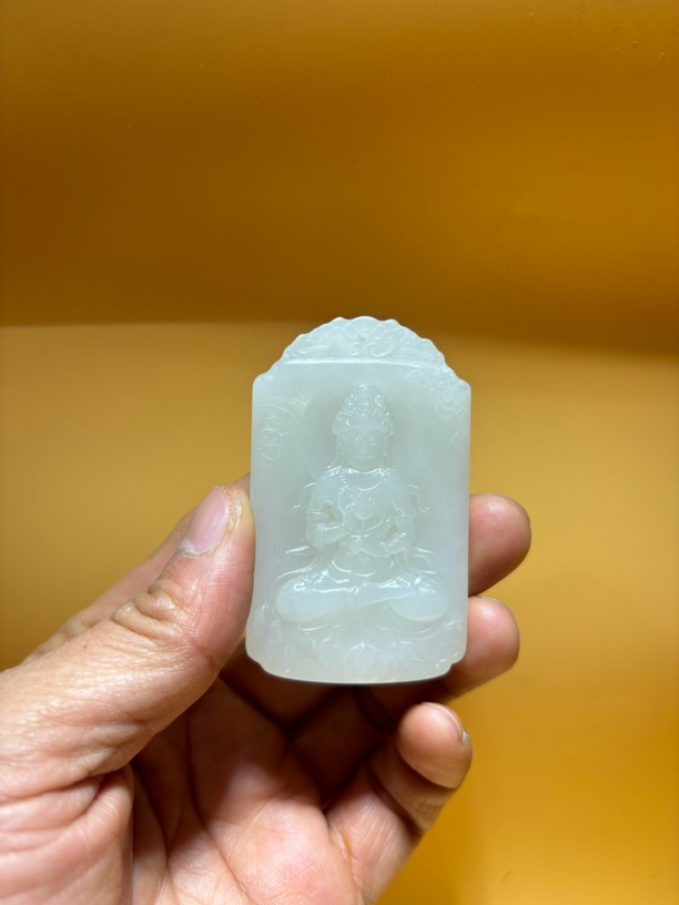 和田白玉玉观音牌