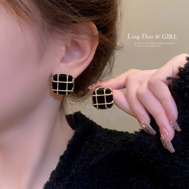 秋冬绝美耳饰~经典法式风优雅感高级感港风金属文艺耳钉丝绒百搭
