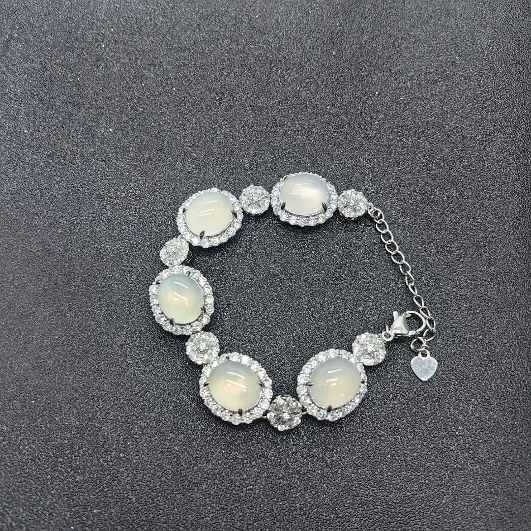 玉髓 【H9】时尚大气高级感手链精美显白轻奢可调节手链