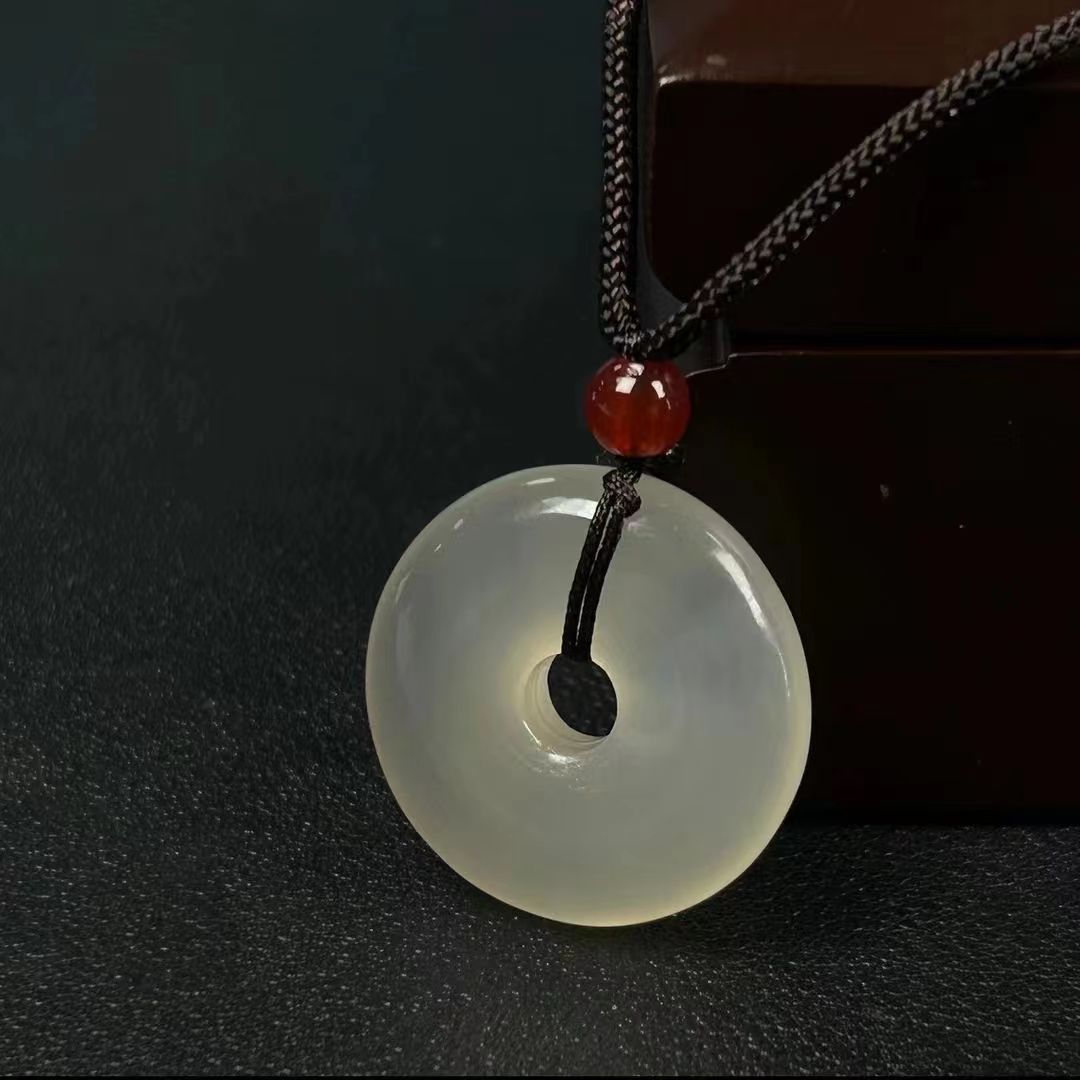 【集团福利】蛇纹石  玉石  多样性随机发一个精美平安扣 讲解 勿拍