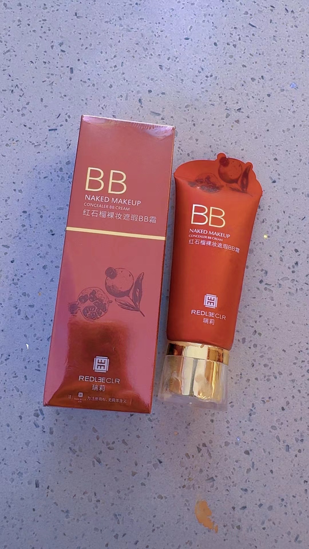 瑞莉红石榴裸妆遮瑕BB霜