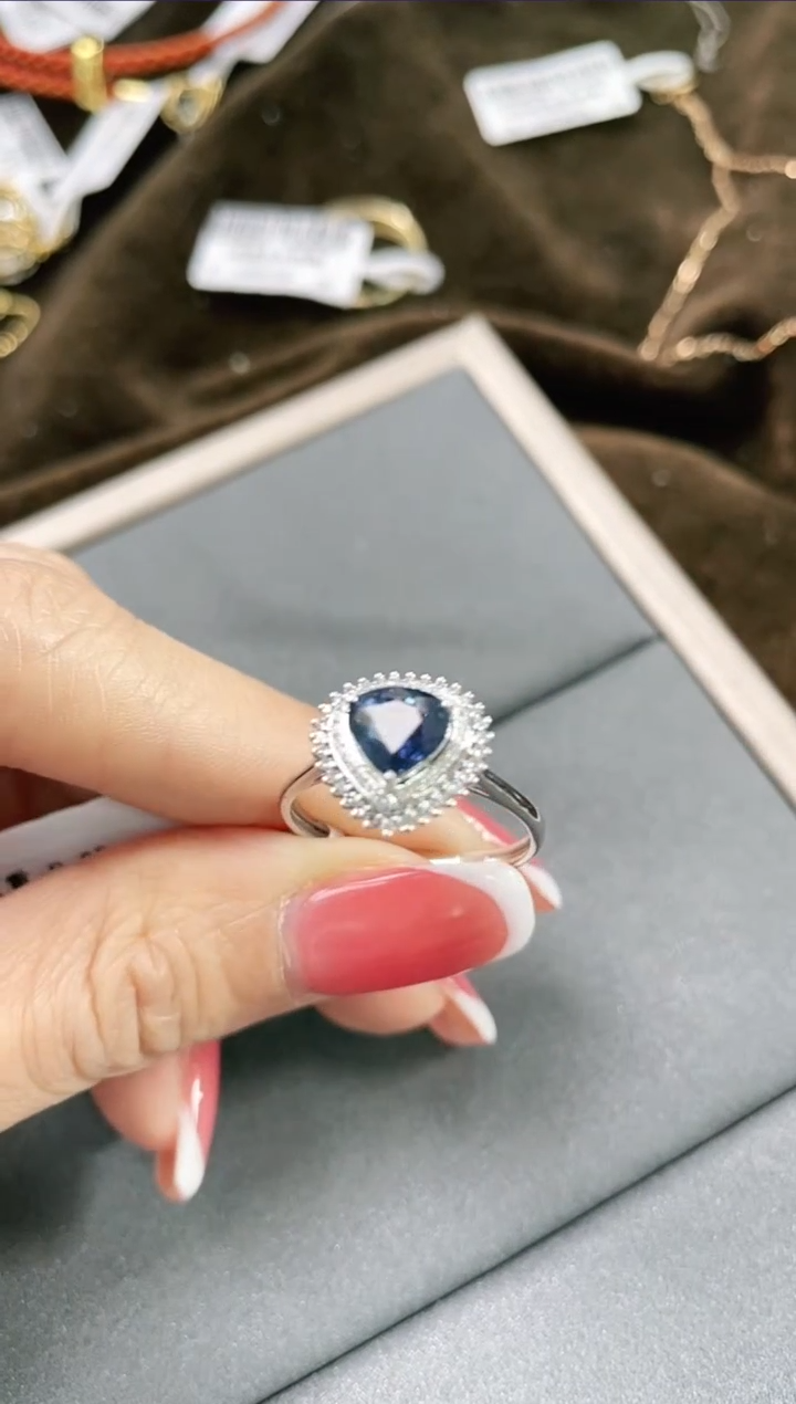 【闪购商品】蓝宝石戒指18K金镶嵌1