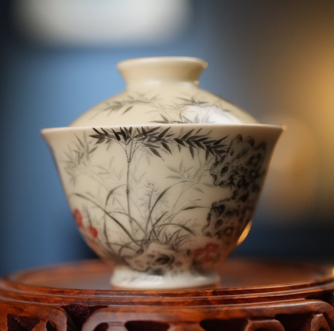 溢珍堂.画境石竹盖碗