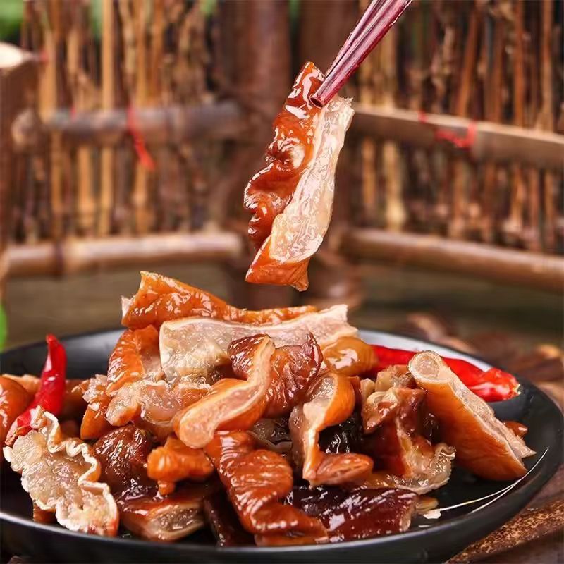 湖南农家烟熏腊肥肠
