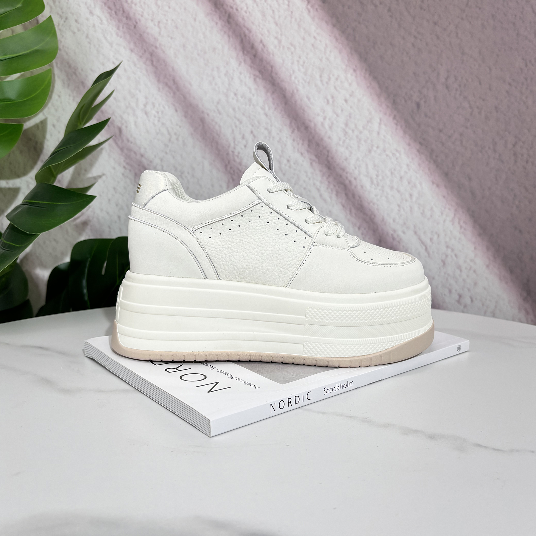 【增高8CM】2024秋季新款显瘦国风小白鞋百搭韩版松糕厚底休闲鞋女