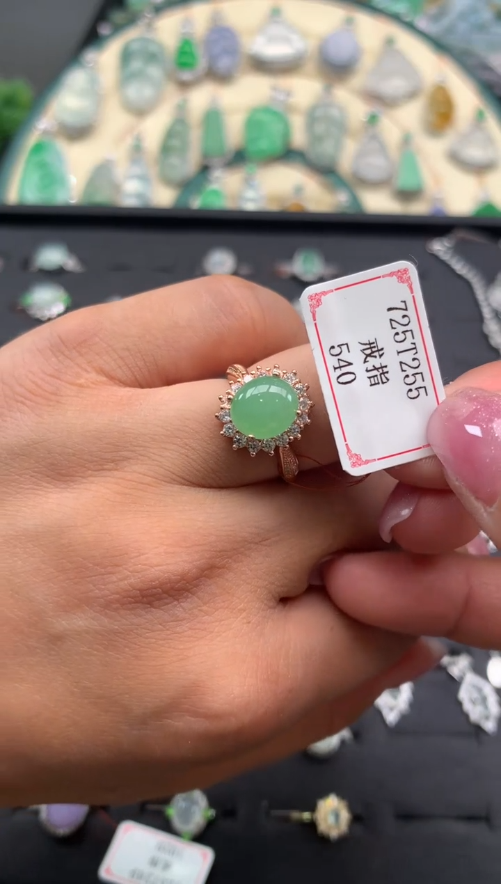 【闪购商品】翡翠戒指银S925镶嵌725T255