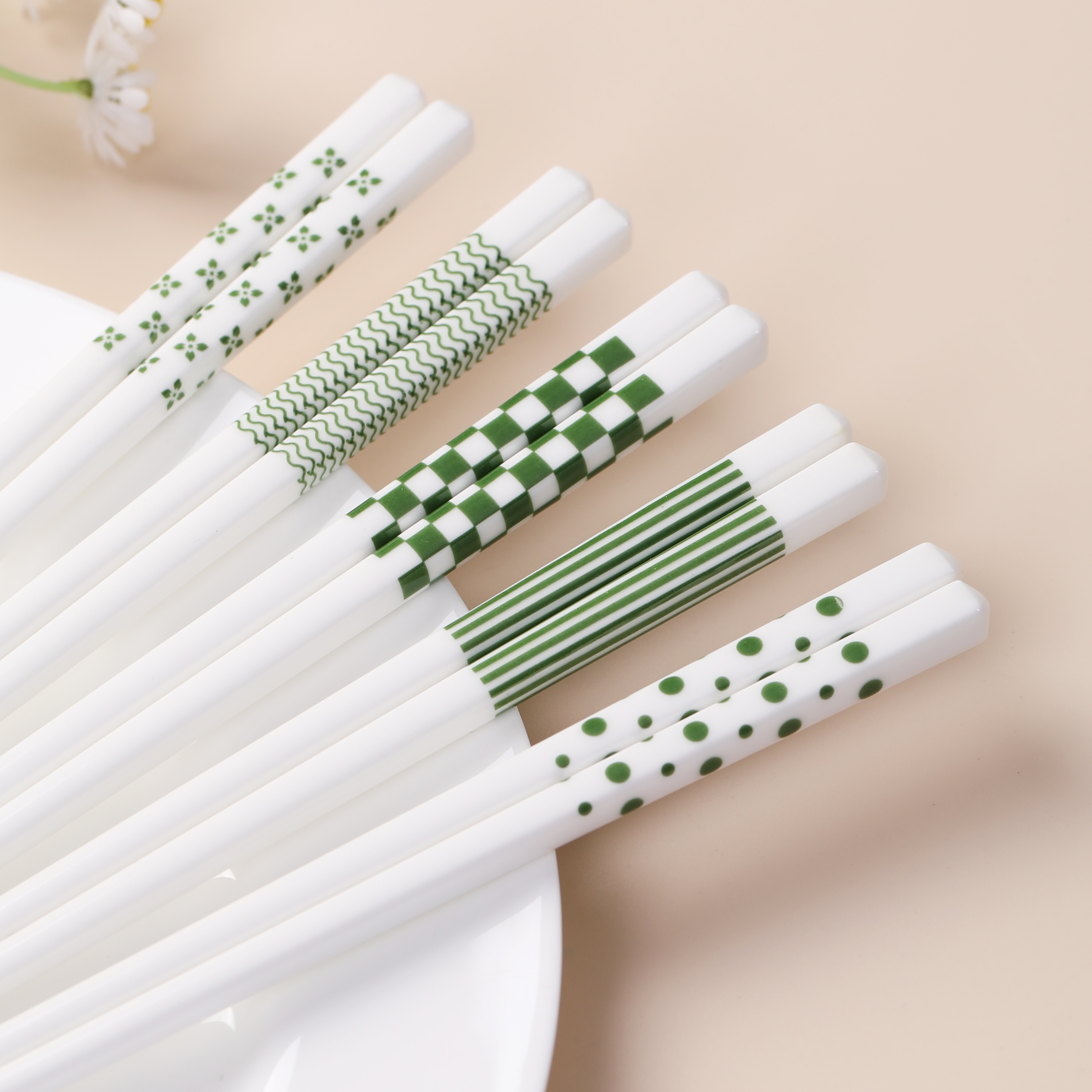 【外贸陶瓷】赫本风陶瓷筷子耐高温不易滋生细菌无漆无蜡5双混色