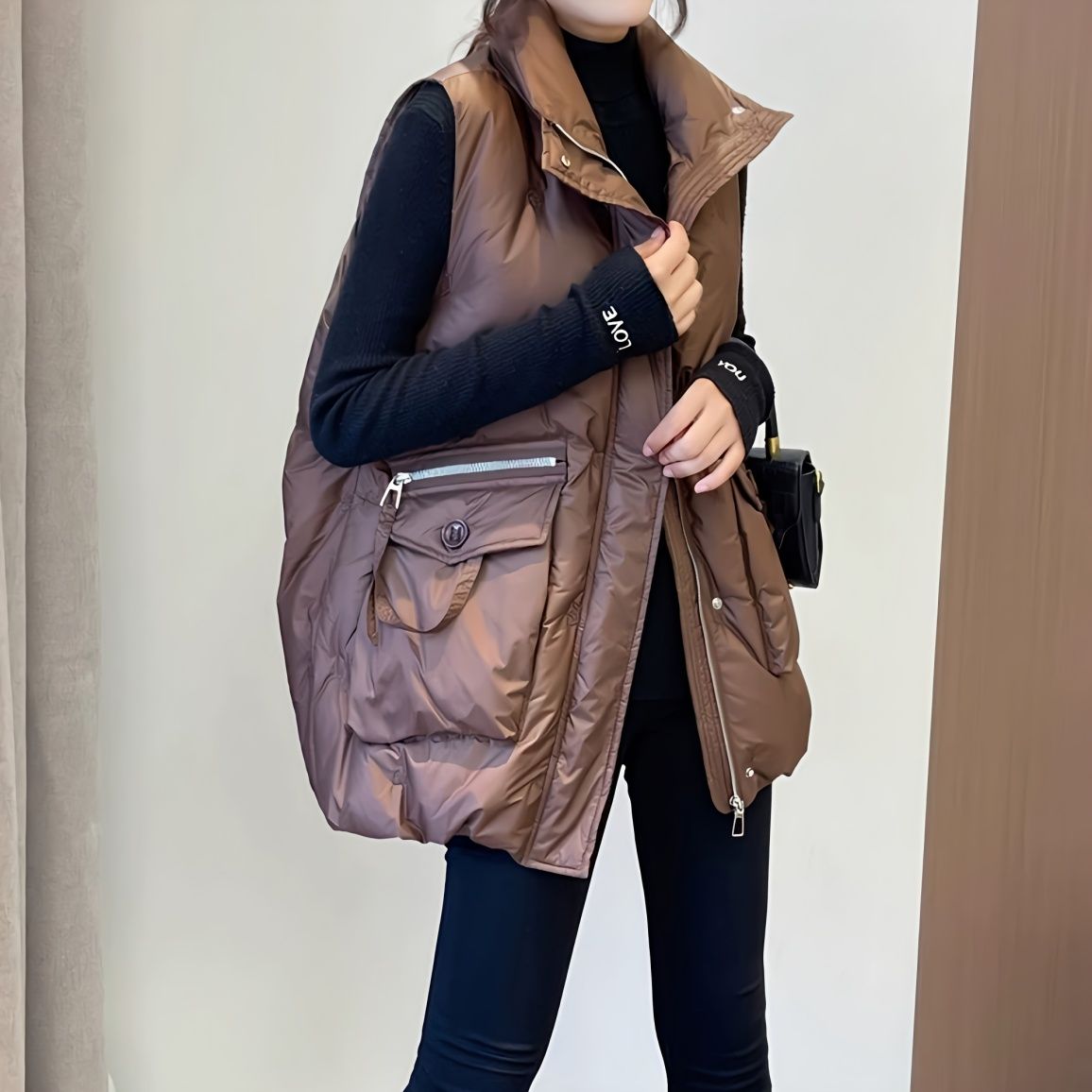 YAYA鸭鸭白鸭绒2024羽绒服欧货秋羽绒马甲女宽松外穿大口袋刺绣背