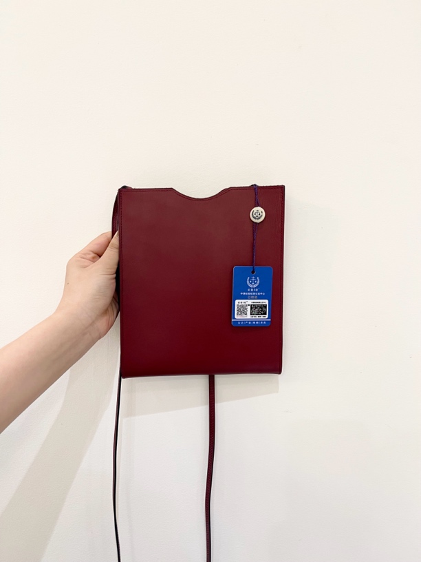 95新 Hermes/爱马仕 117331 爱 马仕波尔多红斜挎包