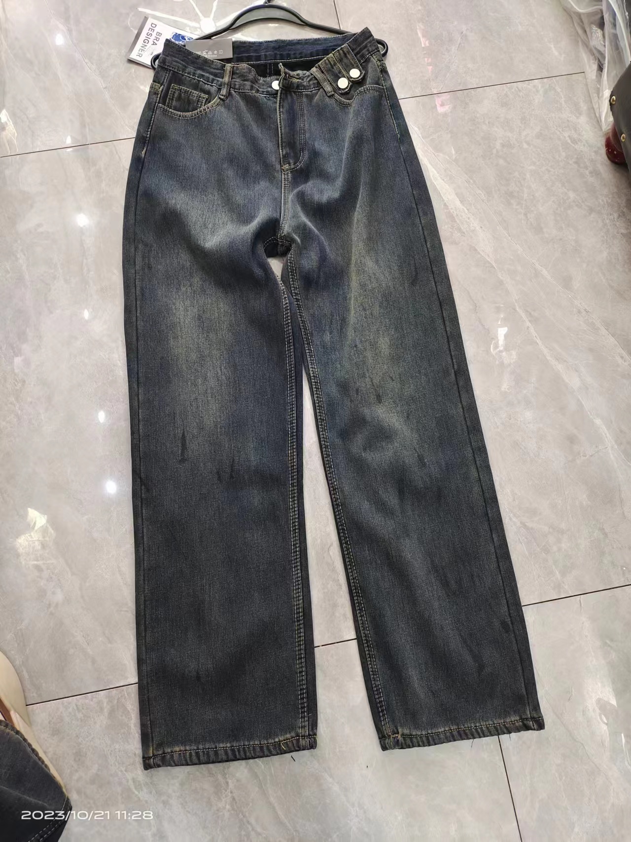 丽芳家休闲显瘦高腰复古牛仔阔腿裤