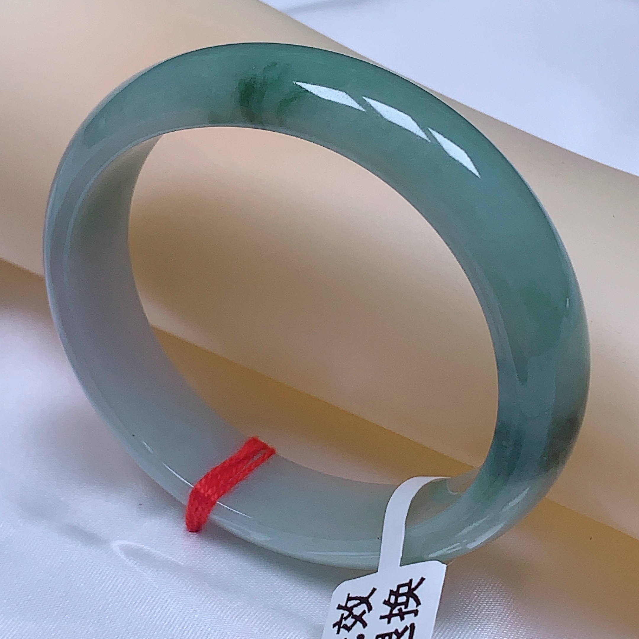 圈口54-55mm 缅甸天然A货翡翠冰润飘绿花贵妃宽边手镯4056