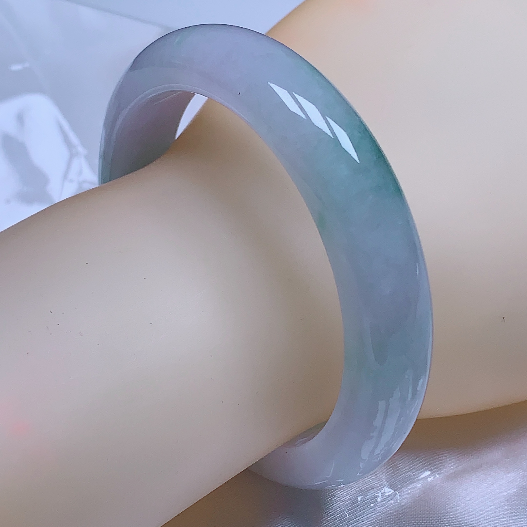 圈口55-56mm 缅甸天然A货翡翠冰润紫罗兰飘花宽边手镯8093