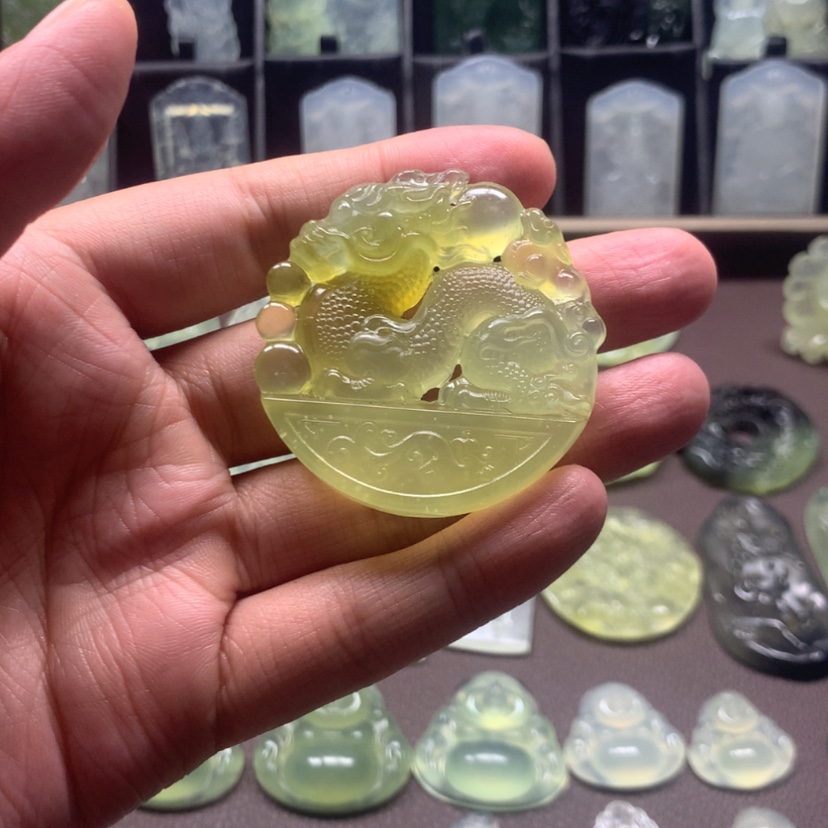 【闪购商品】蛇纹石玉颈饰合金玄*