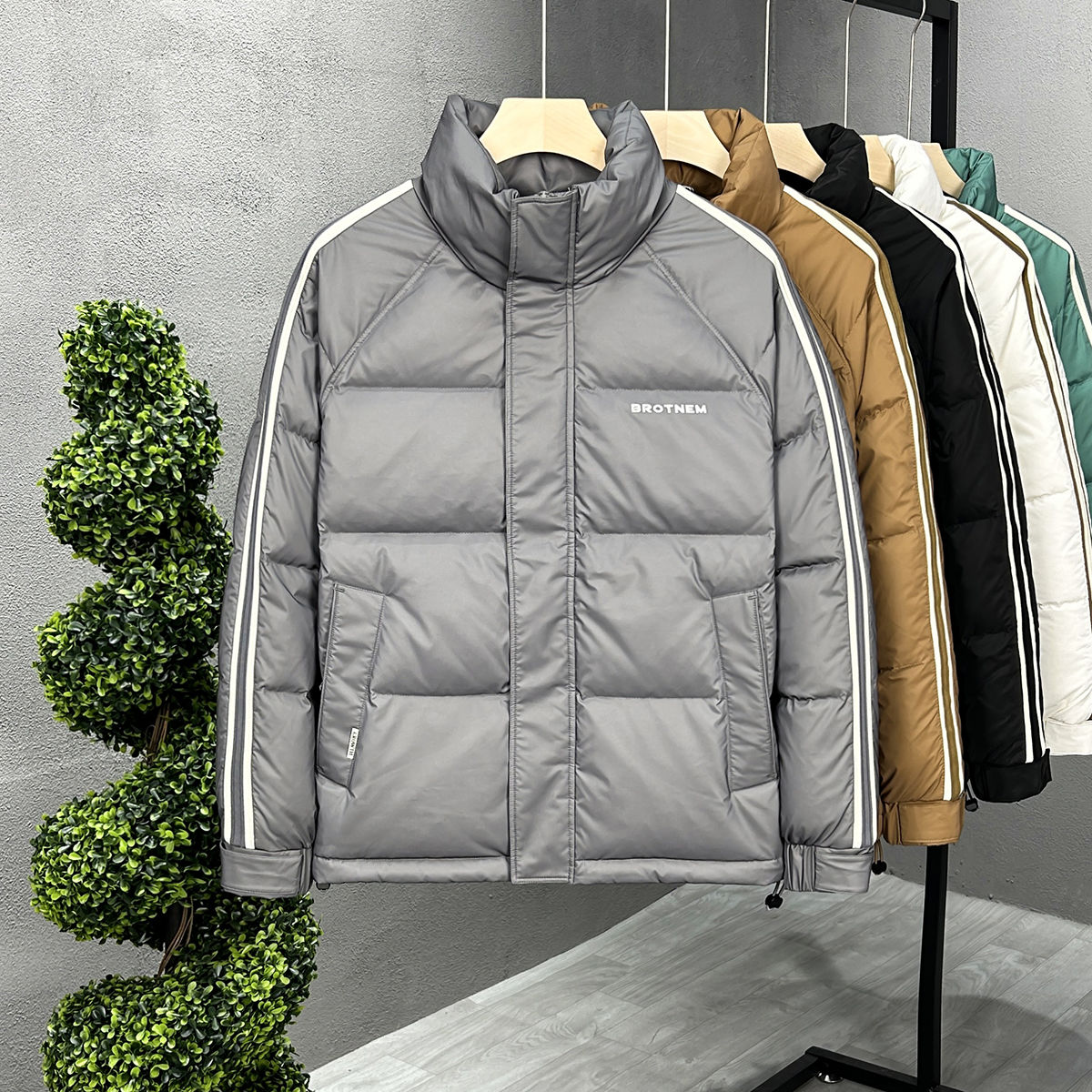 羽绒服男装2023新款轻薄款工装夹克男士冬季外套短款潮牌潮流加厚