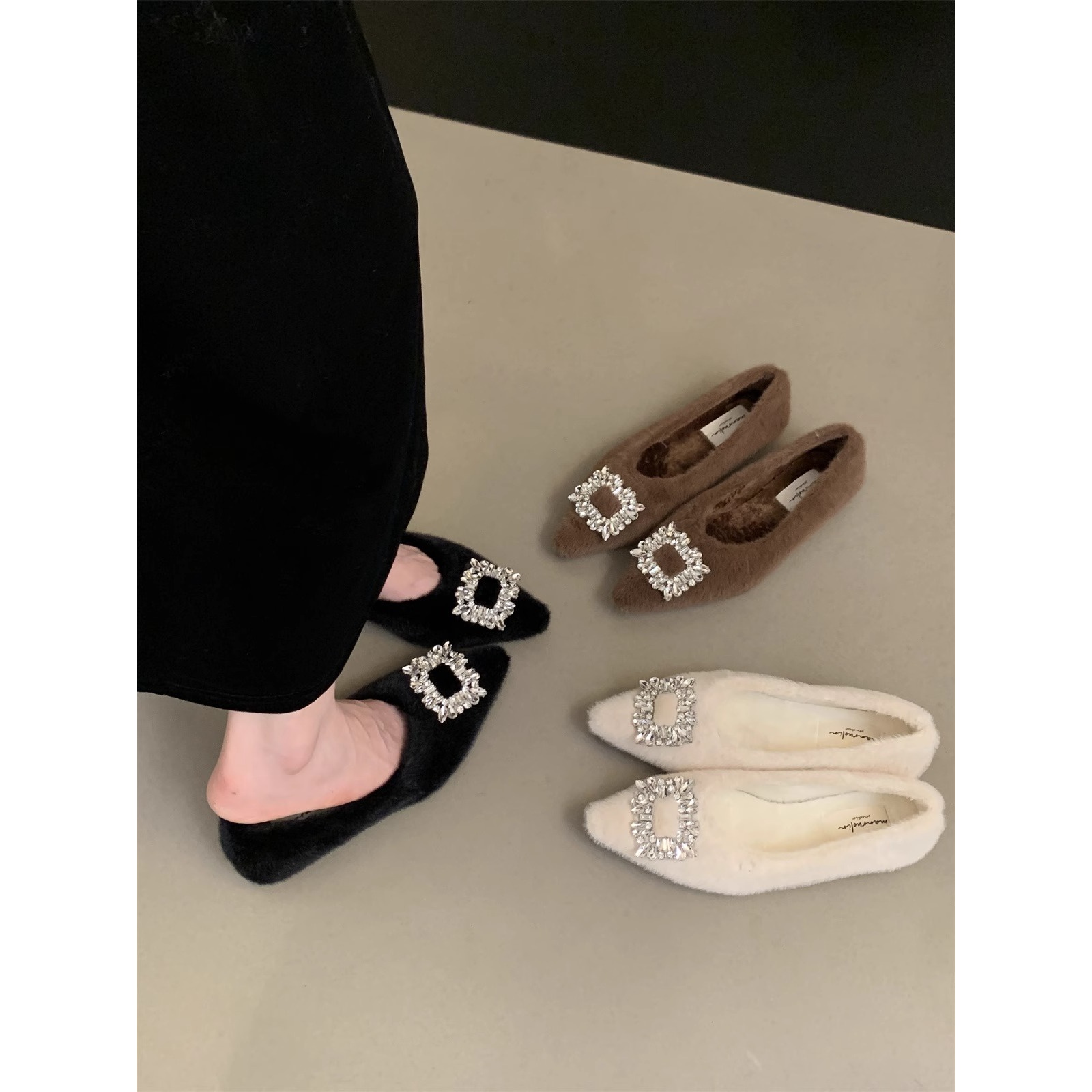 红蜻蜓牌尖头毛毛鞋女秋冬外穿2023新款韩版女士气质平底单鞋加