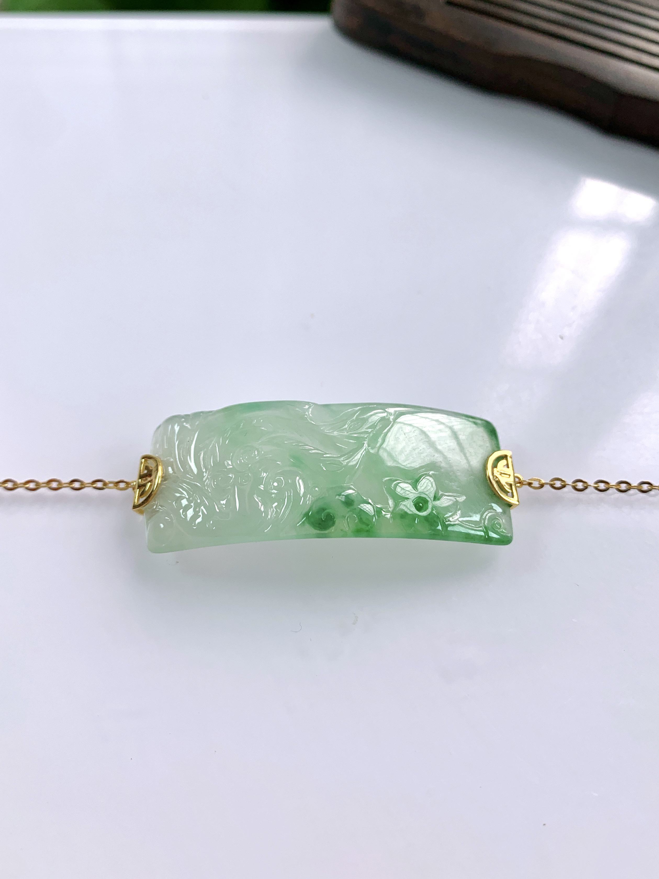 缅甸天然翡翠A货，18K金镶嵌冰种起胶飘绿凤凰手牌手链