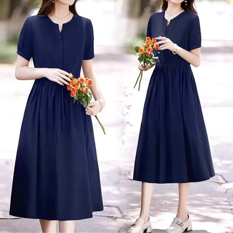 2025夏季新款洋气百搭减龄遮肉显瘦时尚气质妈妈装蓝色连衣裙纯色