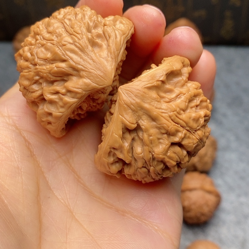 【闪购商品】文玩核桃把件.****.鹰蛇44.8