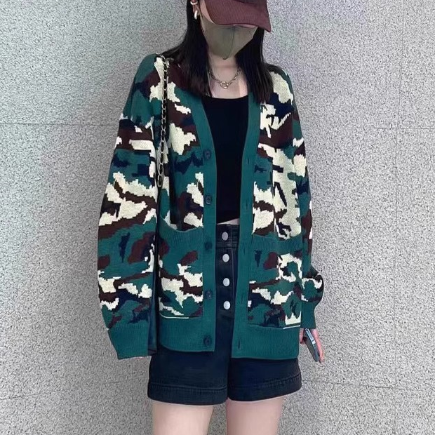 【商场同款】迷彩V领羊毛针织开衫女外套百搭休闲时尚印花5499178