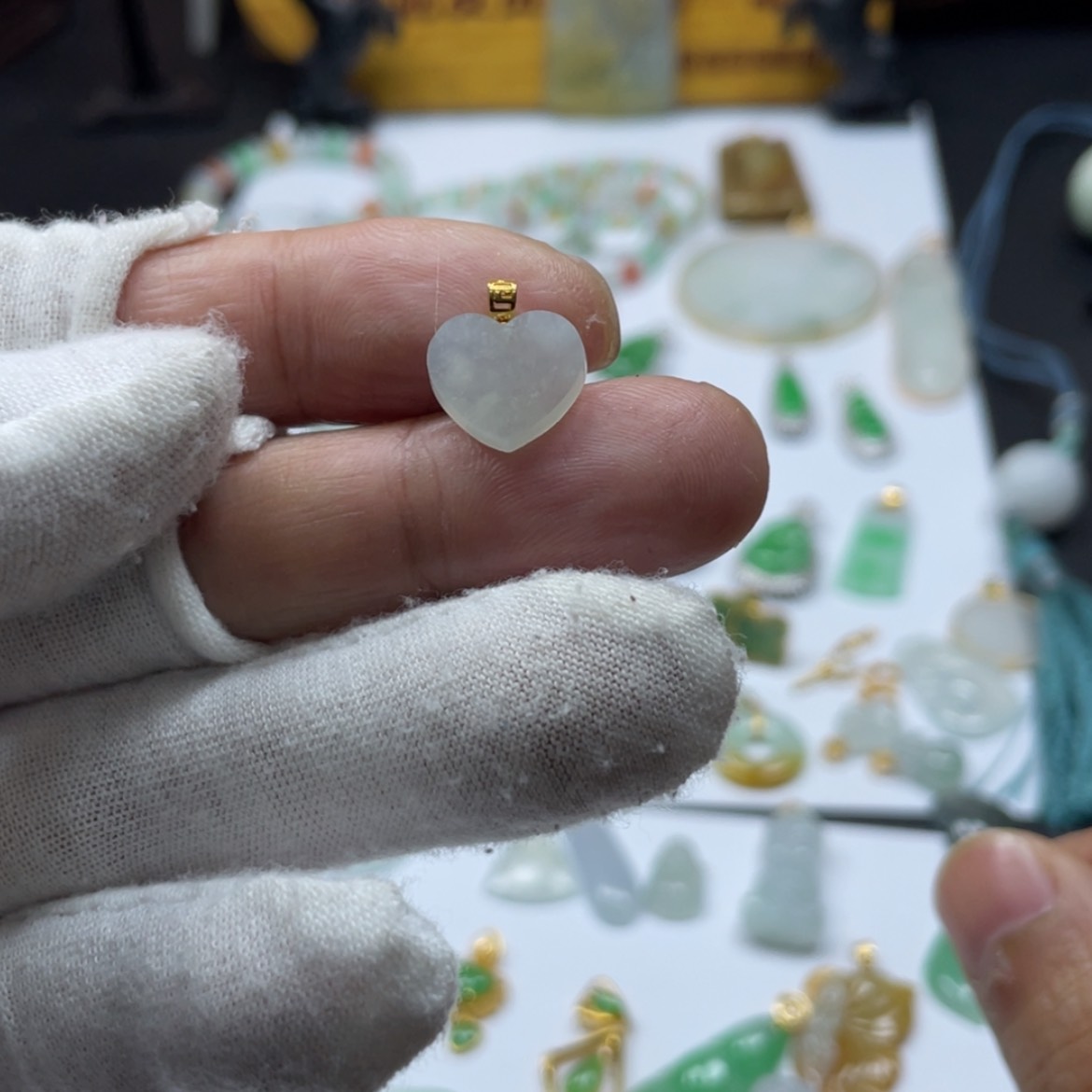 【闪购商品】翡翠颈饰18K金镶嵌