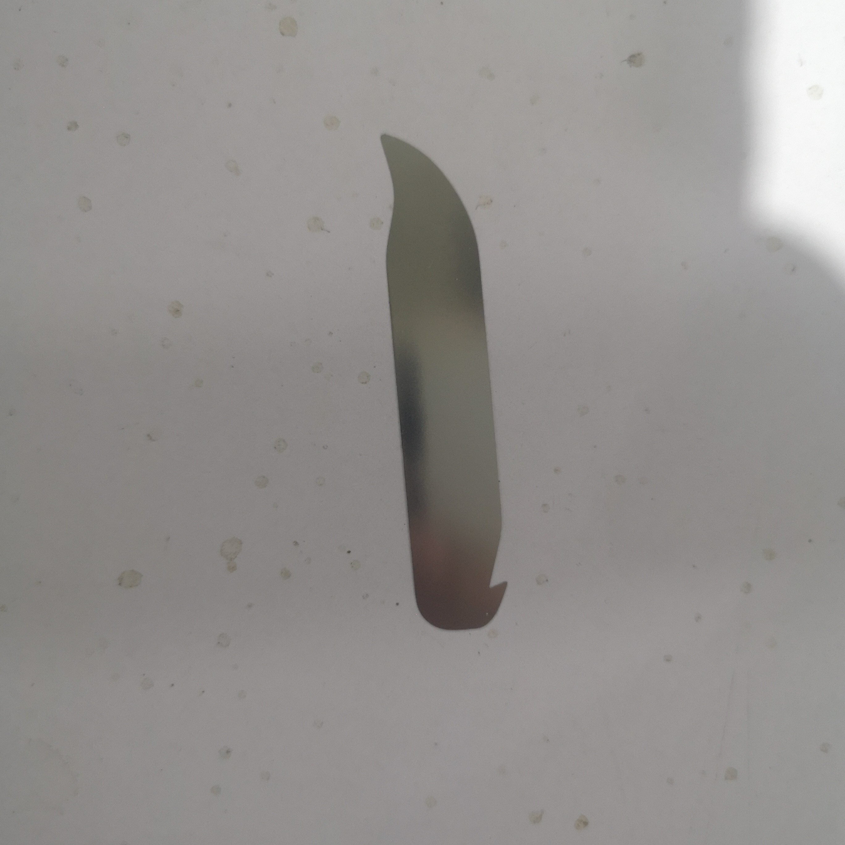 分离开口钩子 曲面屏三边提前刮一圈可防止分离切到偏光不伤液晶