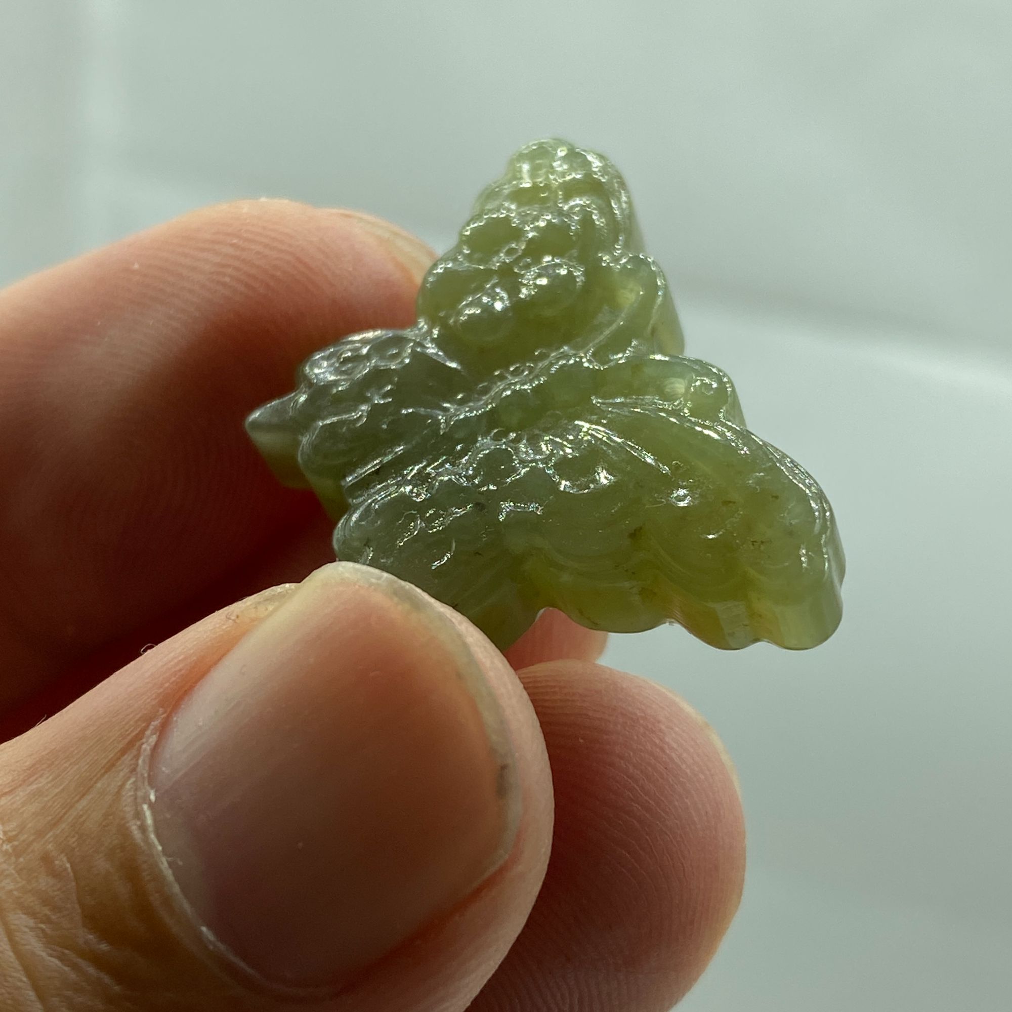 和田玉小蝴蝶雕刻仿古精雕