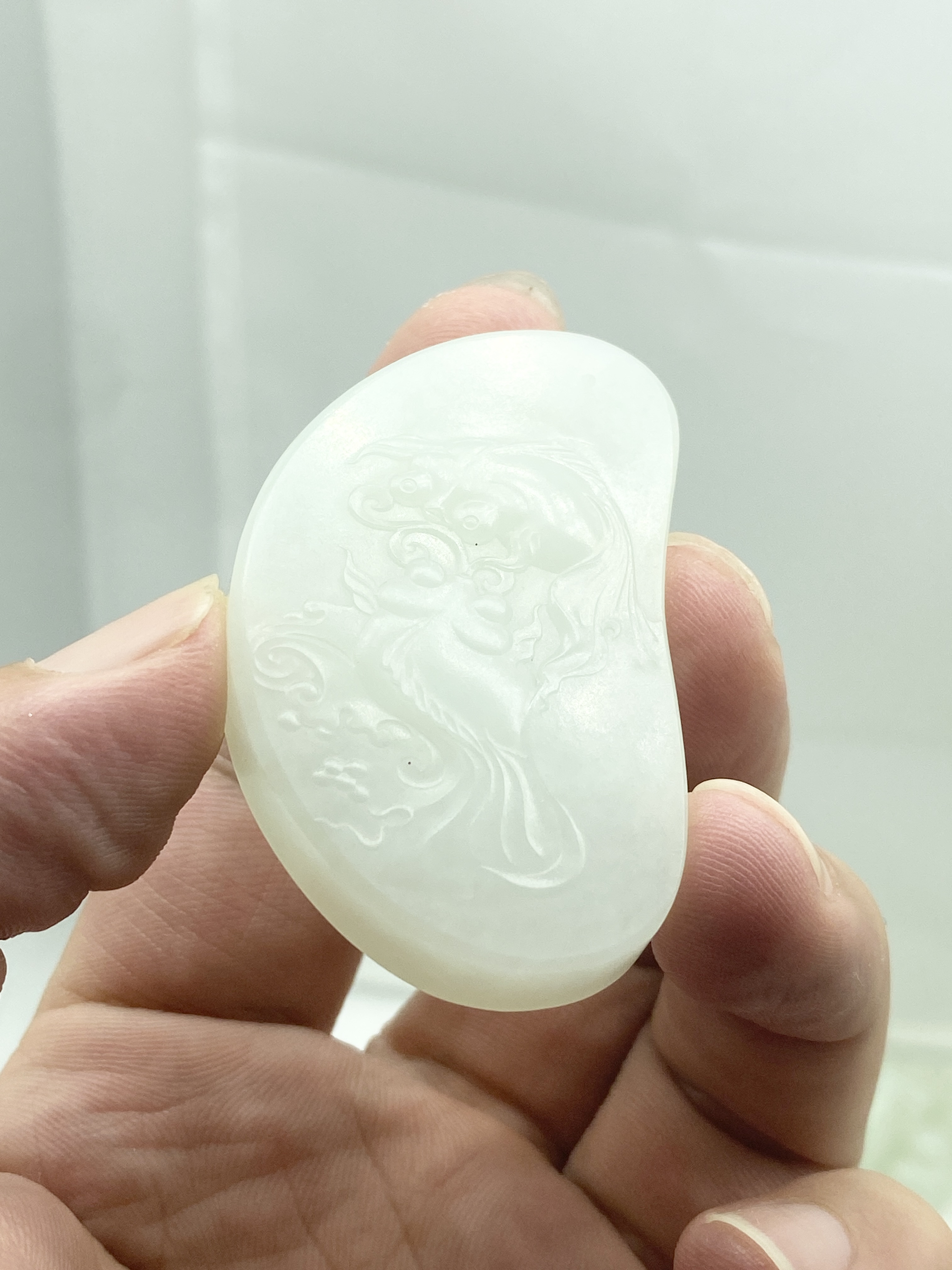 和田玉吊坠牌子双鱼戏水白色仿古精雕手工精度
