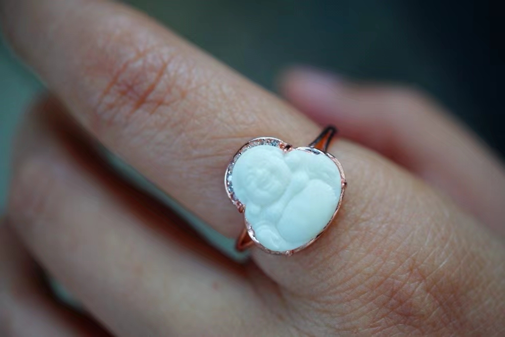 天然原矿琥珀蜜蜡瓷白戒指S925银镶嵌女士戒指