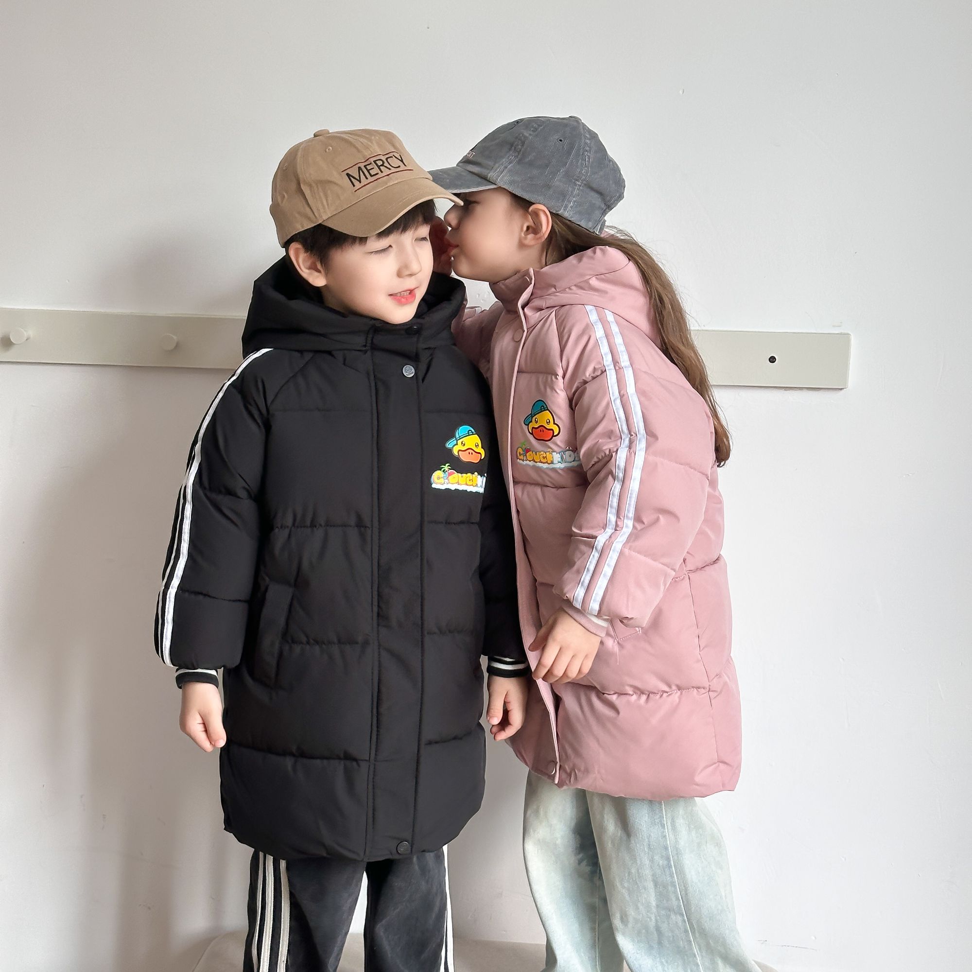 小黄鸭黑金棉服男女童中长款加厚棉衣宝宝韩版洋气棉袄外套