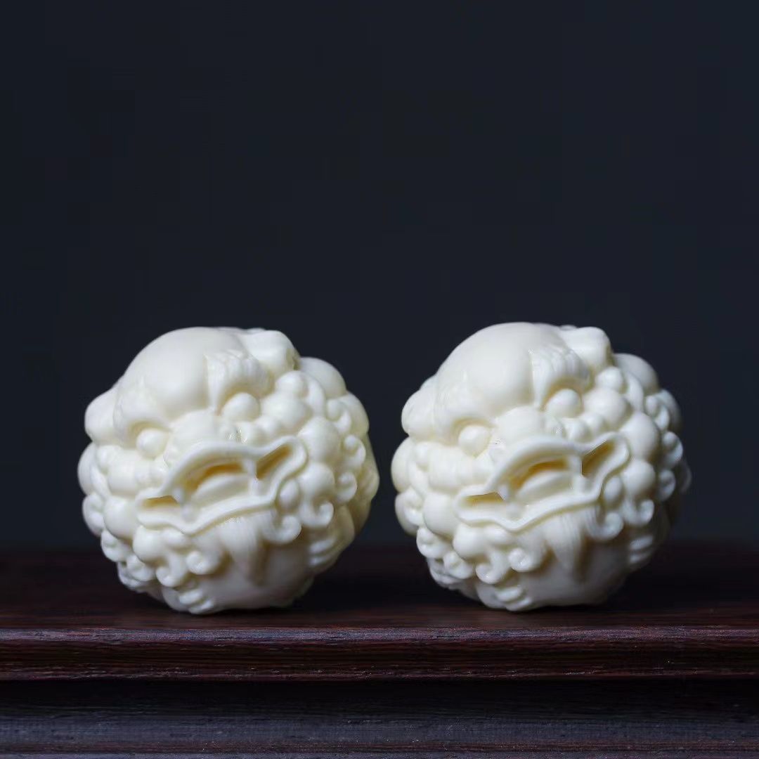 菩提果雕刻貔貅手球5.0一对工艺品手把件