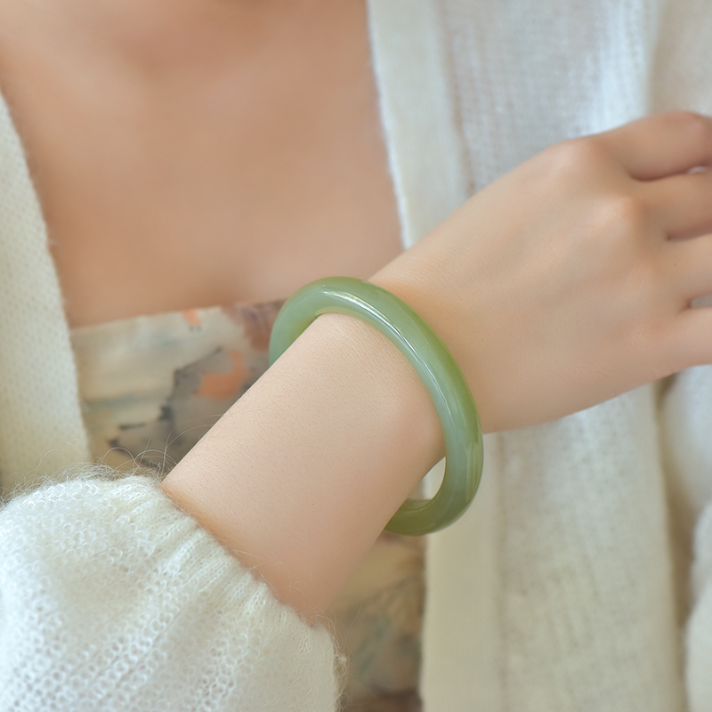 天然和田玉青海老料高冰晴水茶晴正圈手镯无脏杂无纹裂珠宝礼物