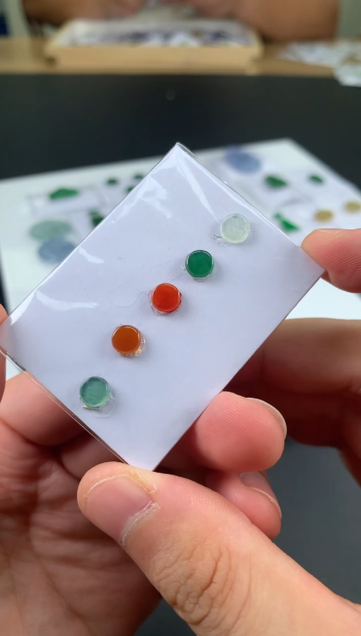 【闪购商品】定制翡翠未镶嵌翡翠