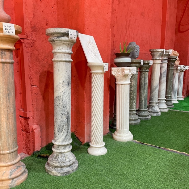 低价处理汉白玉蛤蟆绿晚霞红阳台柱罗马柱 轻微磨损介意慎拍