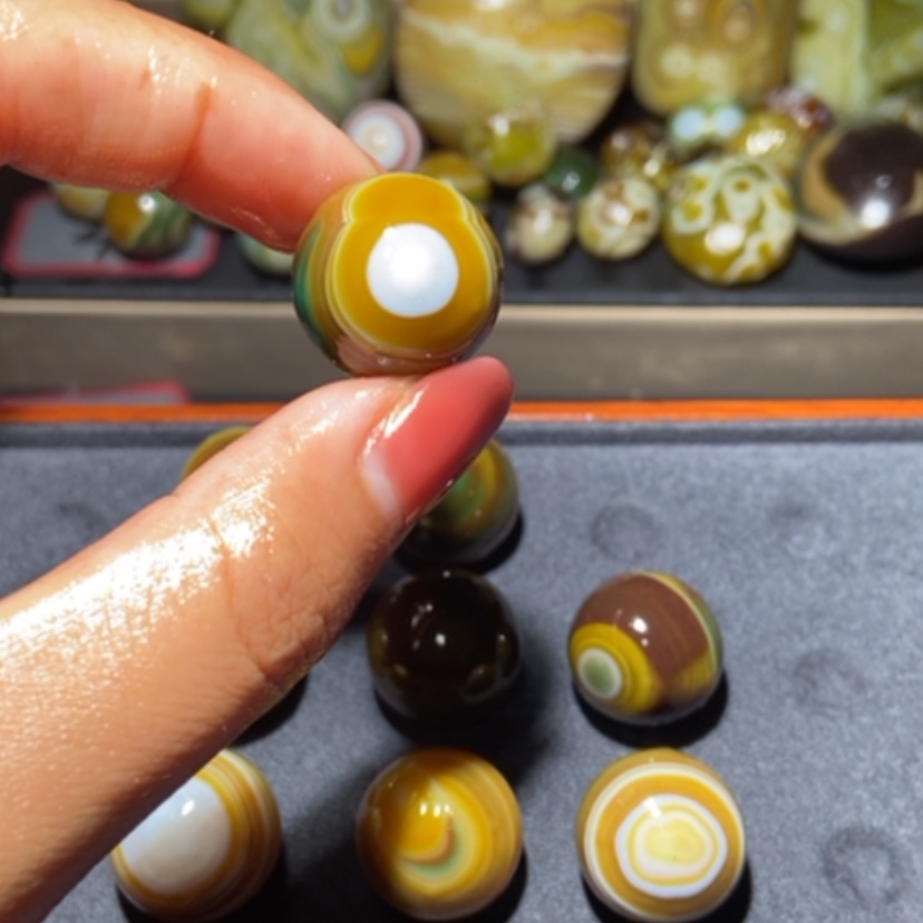 【闪购商品】玛瑙/玉髓珠宝奇石未镶嵌添*