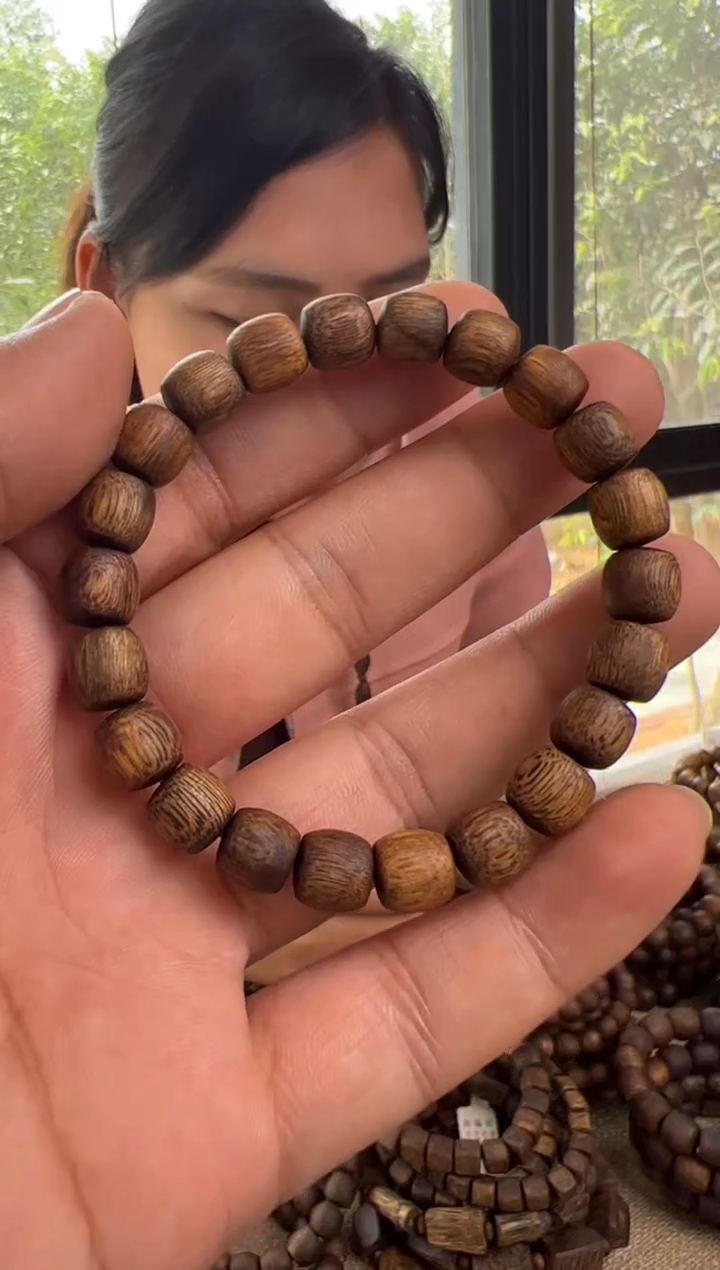 【闪购商品】沉香手串09鼓珠保5克多样性发一条