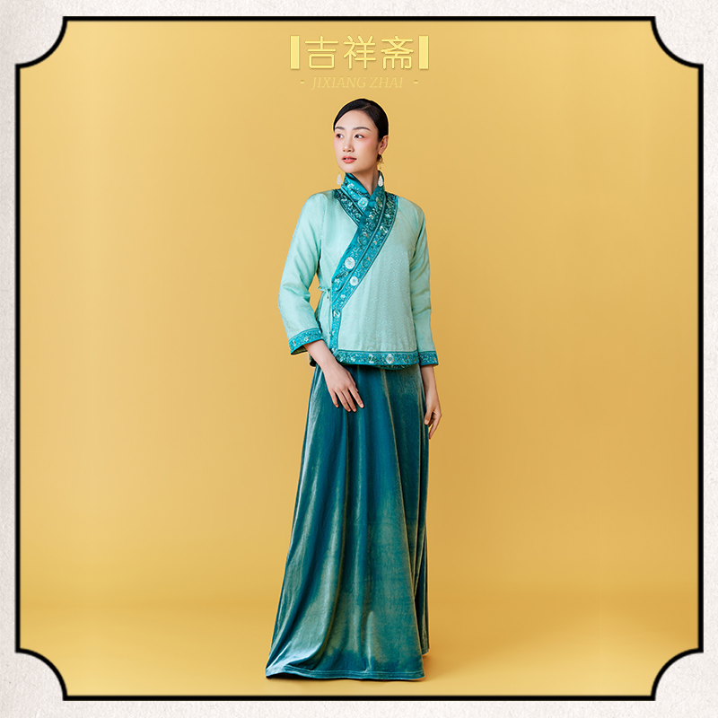 ▎吉祥斋 ▎澜沚阁长裙 丝绒长裙